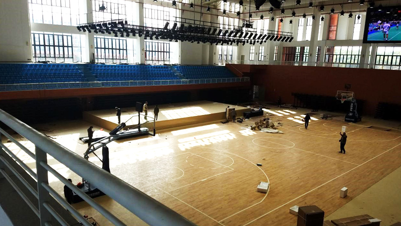 威麟勤力为韶大新体育馆设计建造一款多功能升降舞台